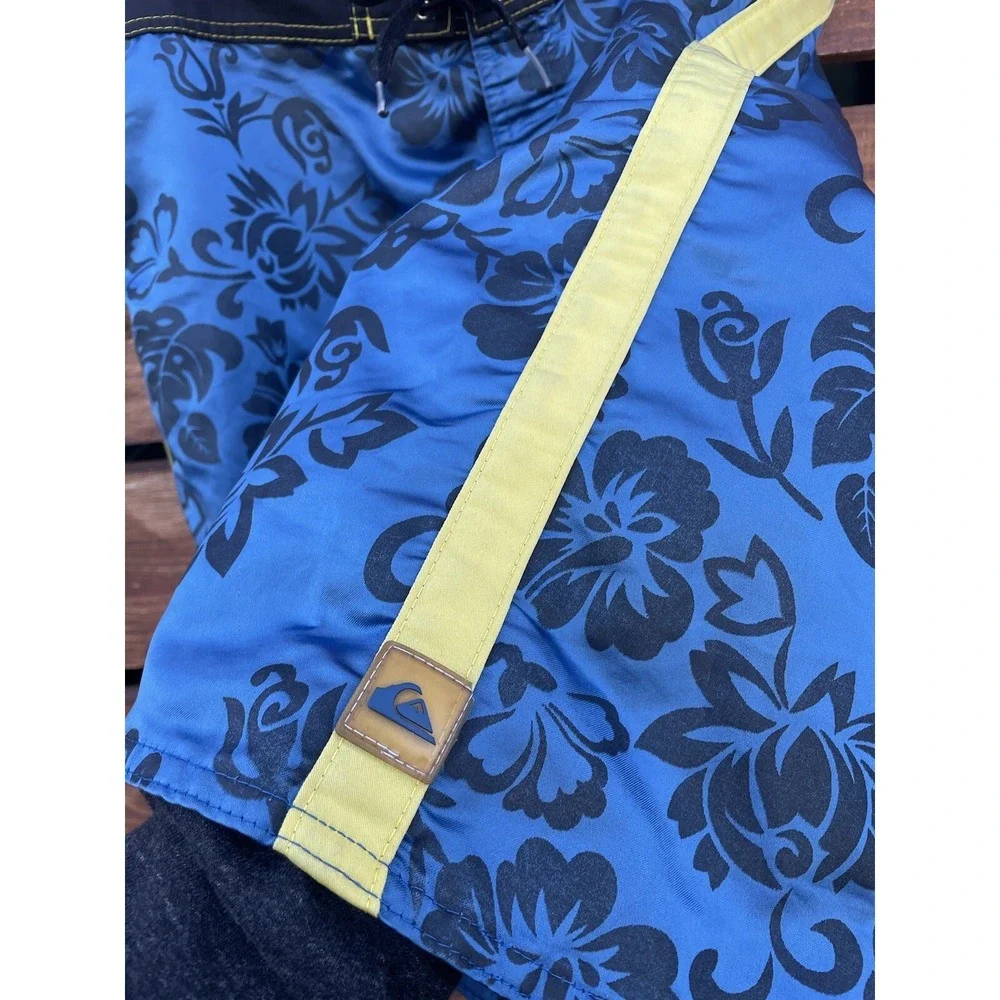 Vtg Quiksilver Mens Blue Nylon Board shorts Perry Dane *Size‎ 30